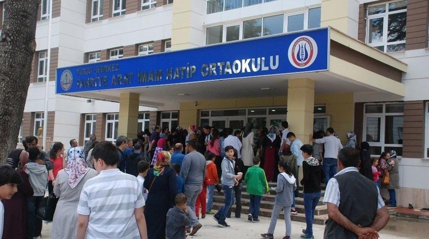 Tokat&rsquo;ta 11 Bin 749 &Ouml;ğrenci Bursluluk Sınavına Girdi