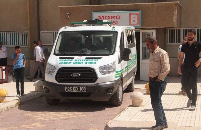 3 &Ccedil;ocuk Annesi, Magandaların Kurbanı Oldu 1