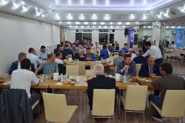 Askf&rsquo;den Geleneksel İftar 1