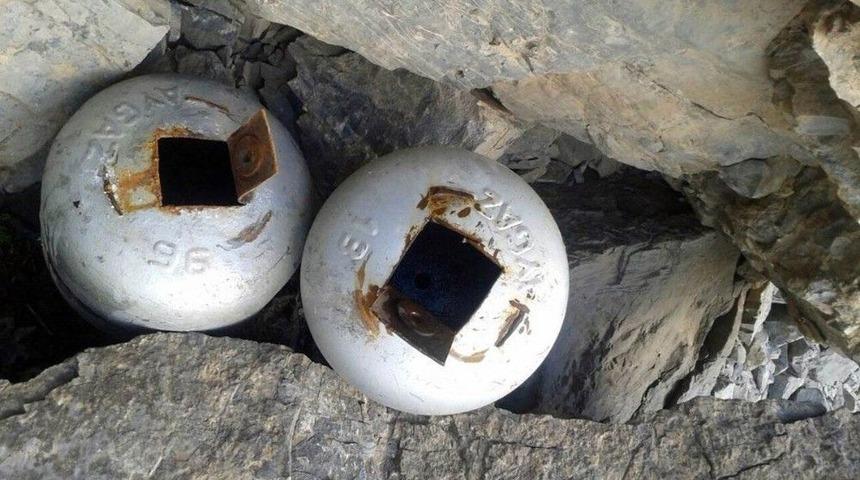 Hakkari Kırsalında Eyp Malzemesi Ele Geçirildi