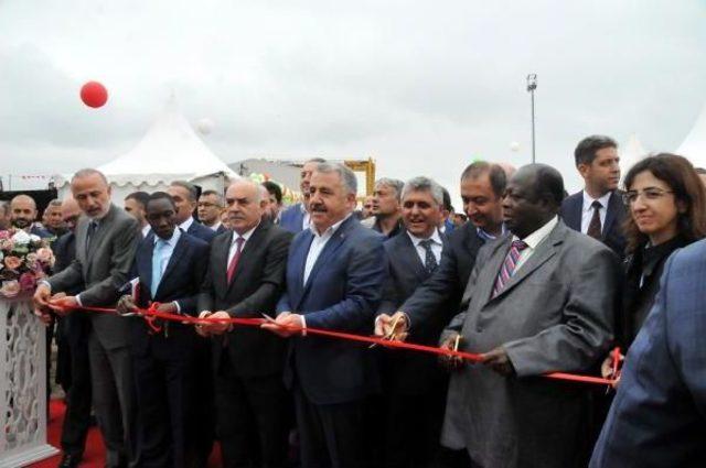 Ulaştırma Bakanı: Gemi Inşa Sekt&ouml;r&uuml;ne 15 Yılda 2.8 Milyar Dolar Yatırım Yapıldı 1