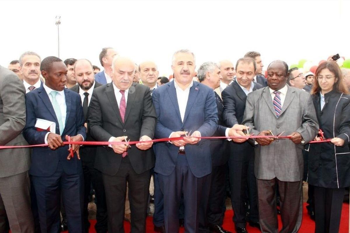 T&uuml;rkiye Kenya&rsquo;nın Askeri Gemilerini Yapmaya Talip Oldu