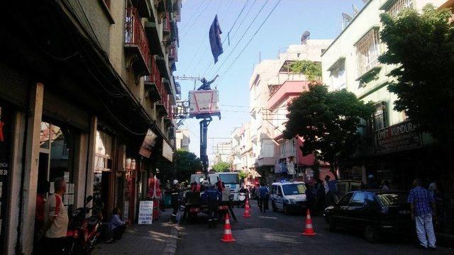 Tele D&uuml;şen Halı Polis Ve İtfaiyeyi Harekete Ge&ccedil;irdi 1