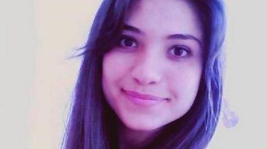 Şehit Ayb&uuml;ke &Ouml;ğretmenin Cenazesi Memleketine Getirildi