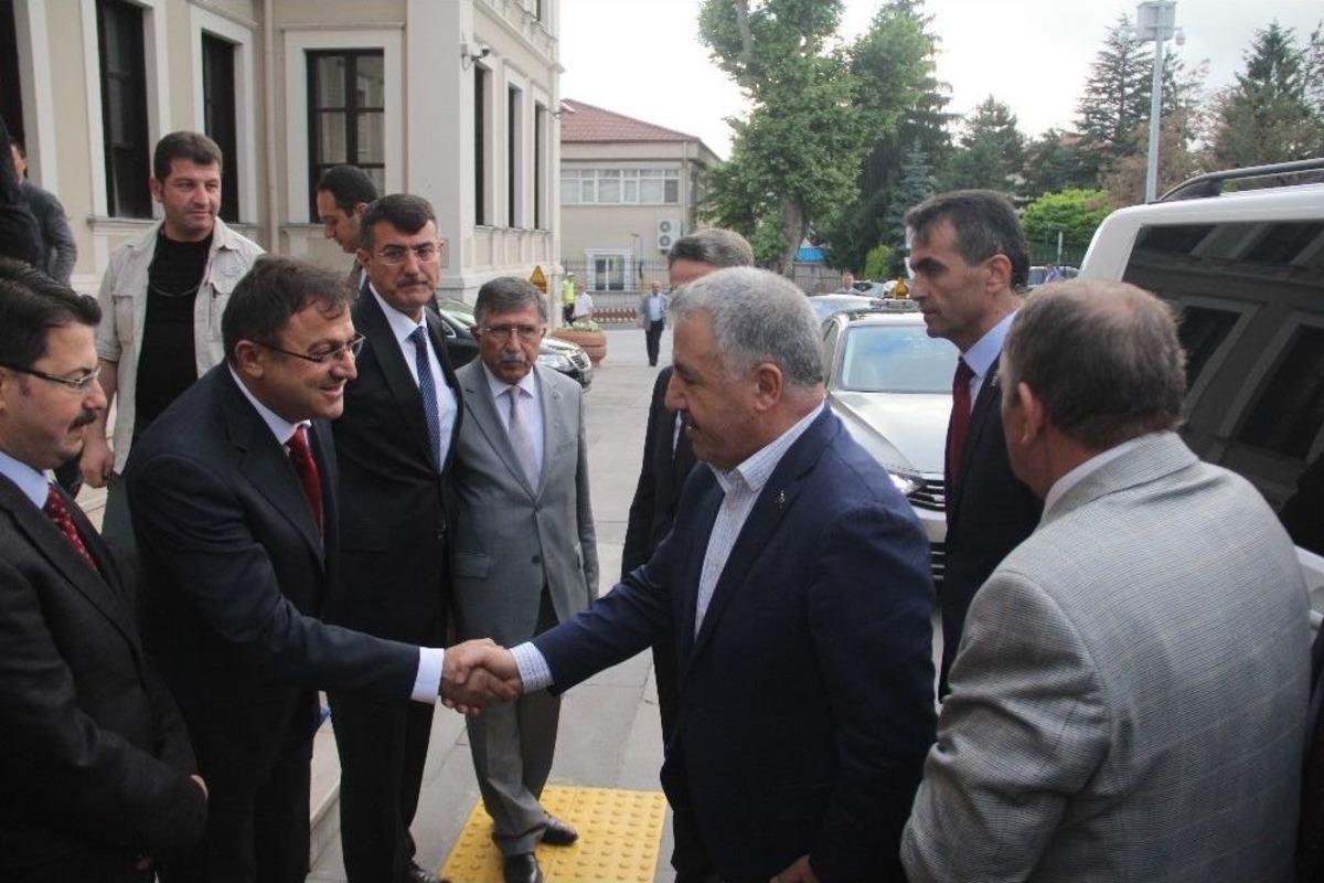 Ulaştırma Bakan Arslan&rsquo;ın Bolu Ziyareti