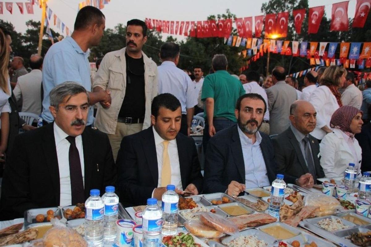 Ak Partililer Hatay&rsquo;da İftarda Bir Araya Geldi