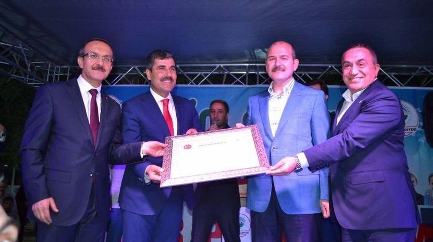 Muş&rsquo;ta &rsquo;yetim G&uuml;lerse D&uuml;nya G&uuml;ler&rsquo; İftar Programı