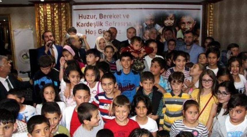 Bakan &Ouml;zl&uuml;: Savaşlar, Coğrafyamızı Yetim &Uuml;reten Merkeze D&ouml;n&uuml;şt&uuml;rd&uuml;