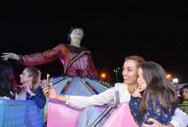 Tuğba &Ouml;zay: Deniz Seki nin Orada Bulunma Sebebini Tasvip Etmiyorum 2