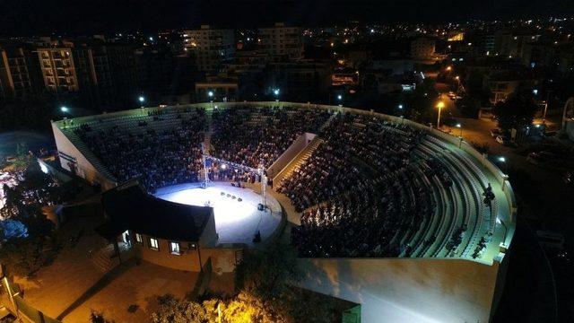 Akhisarlılar Kur&rsquo;an-ı Kerim Gecesine Akın Etti 3