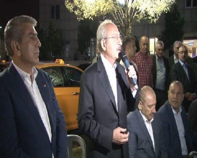 Kılı&ccedil;daroğlu Atat&uuml;rk Havalimanı Taksicileriyle Sahur Yaptı 2