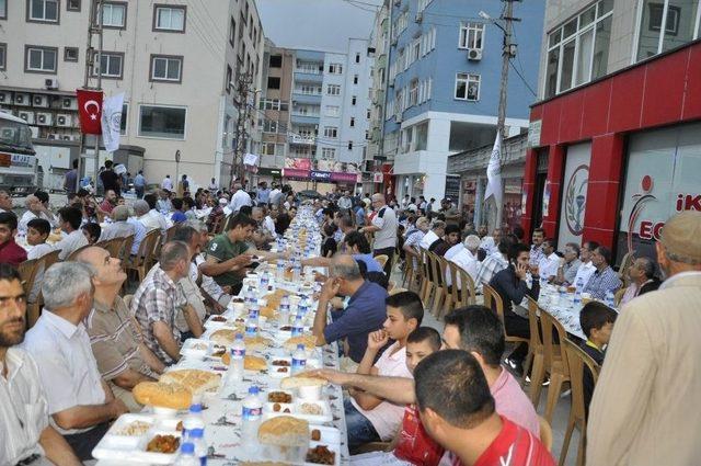 İhh, Dörtyol’da Halk İftarı Verdi