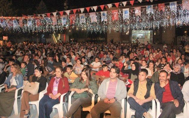 Tarkan Bulut’tan Stand-up Gösterisi