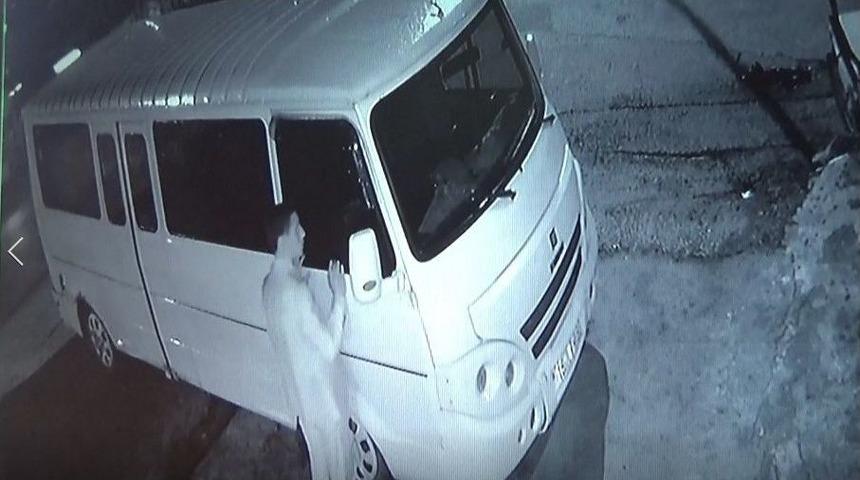 (&ouml;zel Haber) Takım Elbiseli Hırsız