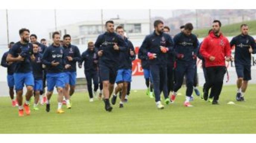 Trabzonspor Kadro Şişkinliğine &Ccedil;&ouml;z&uuml;m Arıyor