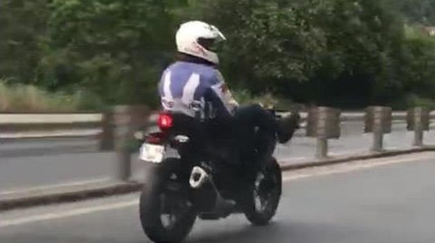 (&ouml;zel Haber) Motosiklet&ccedil;inin Tehlikeli Yolculuğu