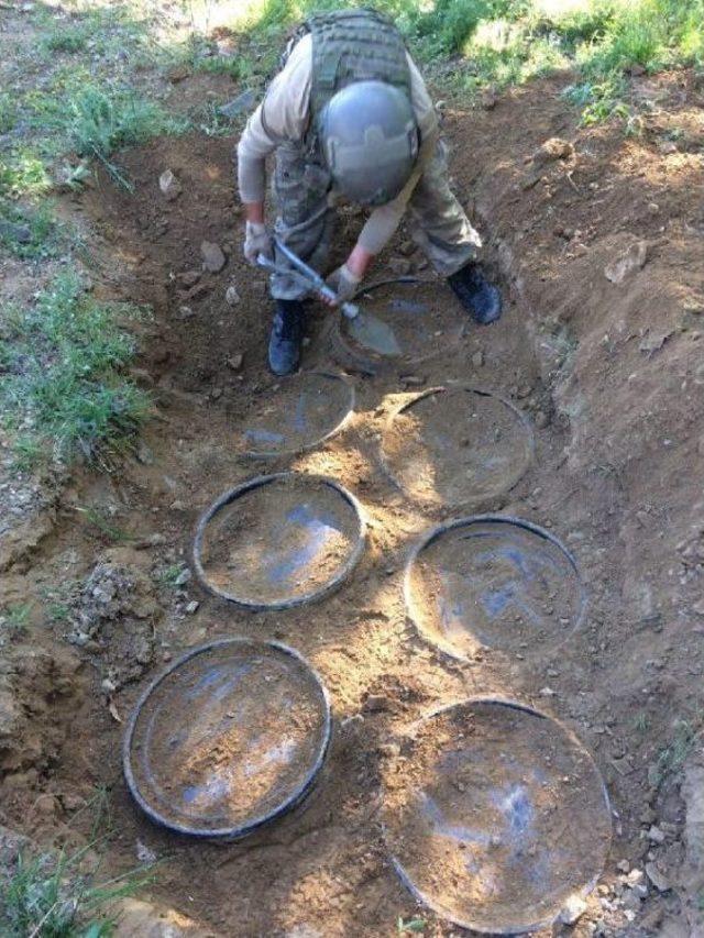 Diyarbakır da 2 Hafta &Ouml;nce 10 Bin Asker Ve Polisin Katıldığı B&uuml;y&uuml;k Operasyon Devam Ediyor 3