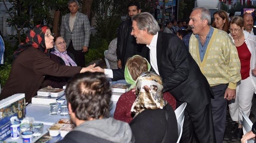 Cihangir Sakinleri Sokak İftarında Buluştu