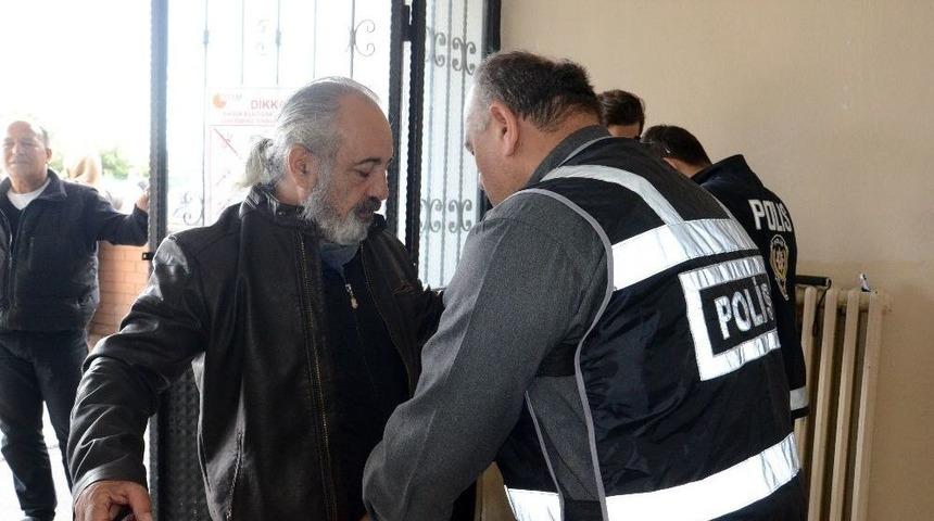 İki Kez Emekli Oldu, 63 Yaşında Lys’ye Girdi