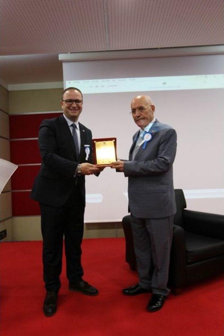 Erkekler, Kadın Ve Çocuklar İçin El Ele Verdiler G3