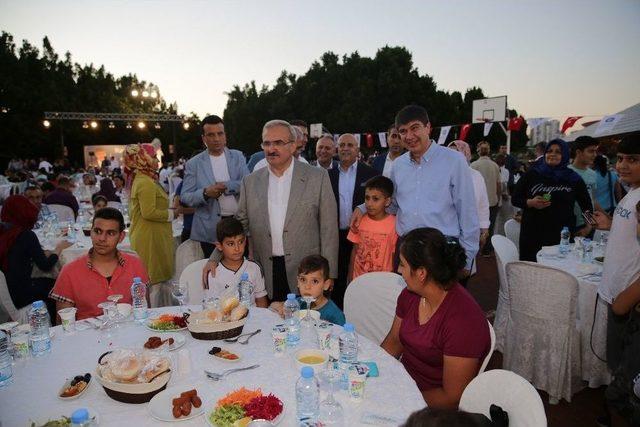 B&uuml;y&uuml;kşehir&rsquo;den Şehit, Gazi Aileleri Ve Yetim &Ccedil;ocuklar İ&ccedil;in İftar Yemeği 2