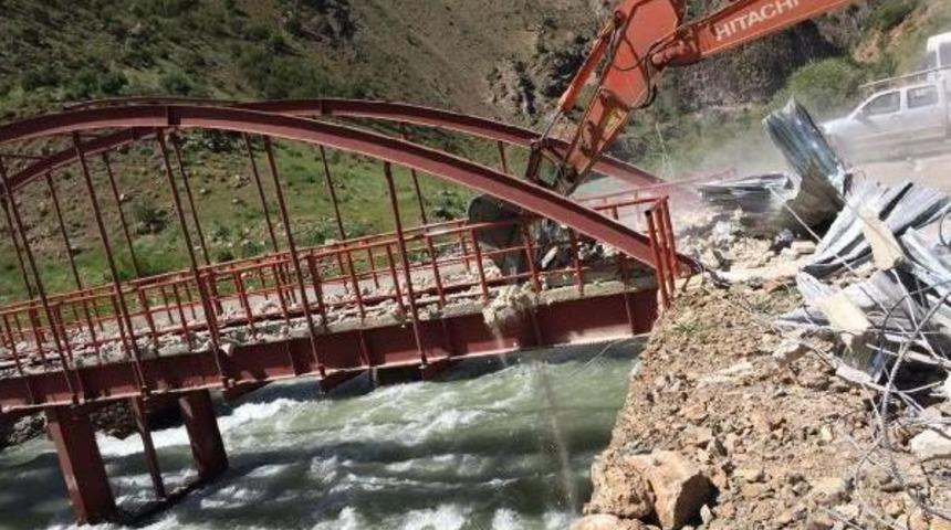 Pkk'nın Eylem I&ccedil;in Kullandığı K&ouml;pr&uuml;ye Operasyon