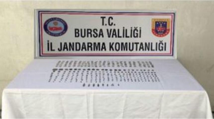 Tarihi Eserleri Satamadan Yakalandılar