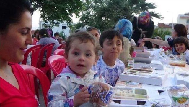 Bayramiç'te Çocuklara Özel Iftar