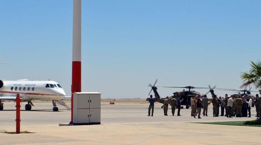 Milli Savunma Bakanı Işık Mardin&rsquo;de