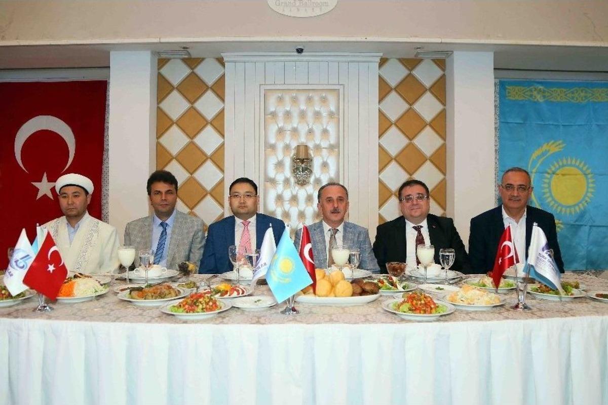 Bağcılar&rsquo;dan Almaata&rsquo;ya G&ouml;n&uuml;l Sofrası