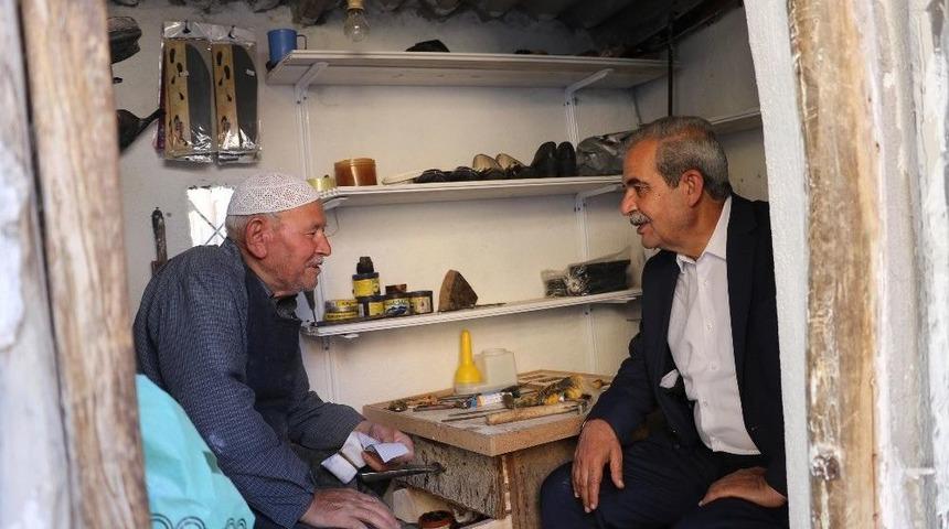 Başkan Demirkol, Devteşti&rsquo;de Esnaf Ve Vatandaşlarla G&ouml;r&uuml;şt&uuml;