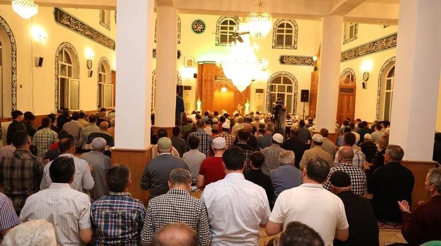 İlkadım&rsquo;da &rsquo;g&ouml;n&uuml;l Sohbetleri Ve Kur&rsquo;an Ziyafeti&rsquo;