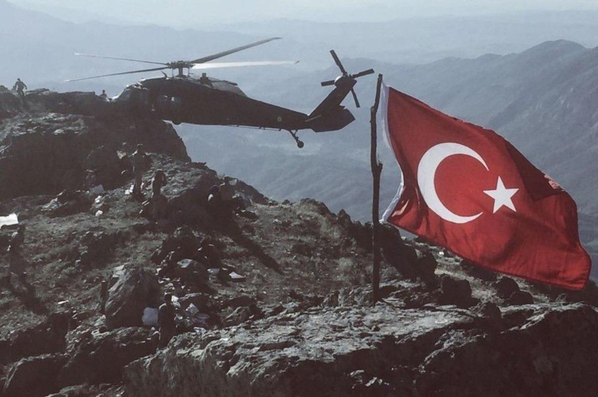 Diyarbakır&rsquo;da &lsquo;bayrak 54&rsquo; Operasyonu S&uuml;r&uuml;yor