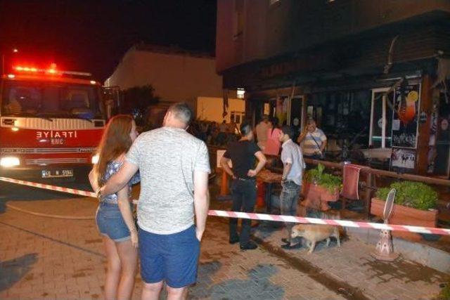 Marmaris'te Yanan Bar Için Turistler Kampanya Başlattı