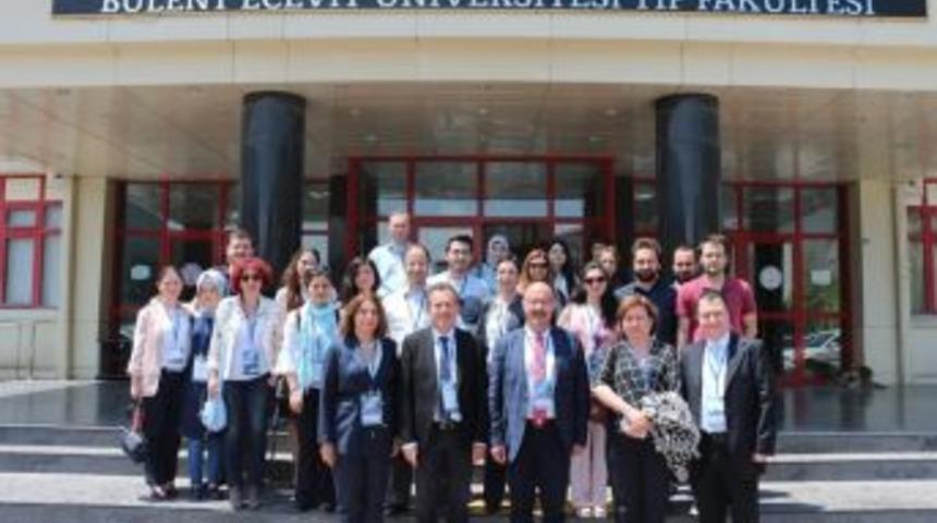 Be&uuml;&rsquo;de 8. Oftalmoloji Kursu Ger&ccedil;ekleştirildi