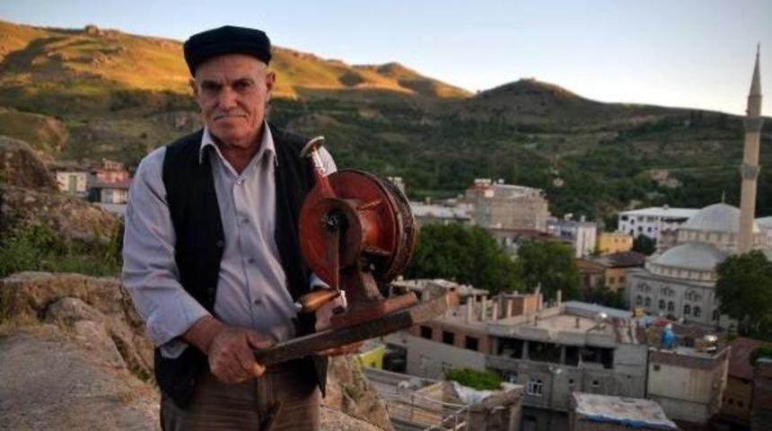 Pervarililer, 102 Yıllık Savaş Sireniyle Iftar A&ccedil;ıp, Sahura Kalkıyor