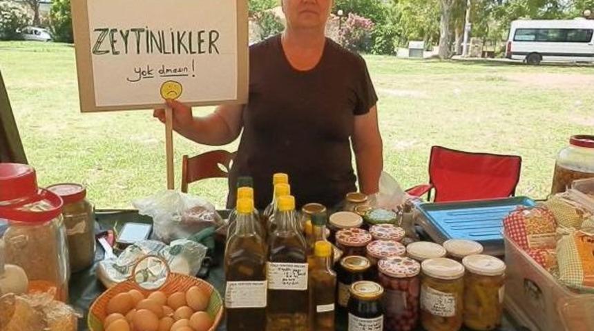 Fo&ccedil;a Yery&uuml;z&uuml; Pazarı'nda 'zeytinime Dokunma' Eylemi