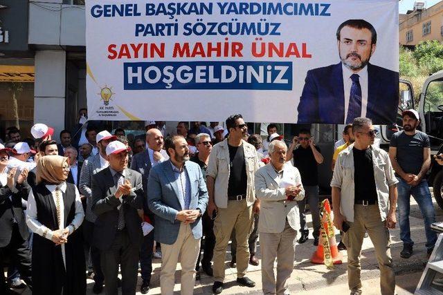 Ak Parti Sözcüsü Ünal: “15 Temmuz Başka Bir Ülkenin Başına Gelseydi Toz Duman Olurdu”