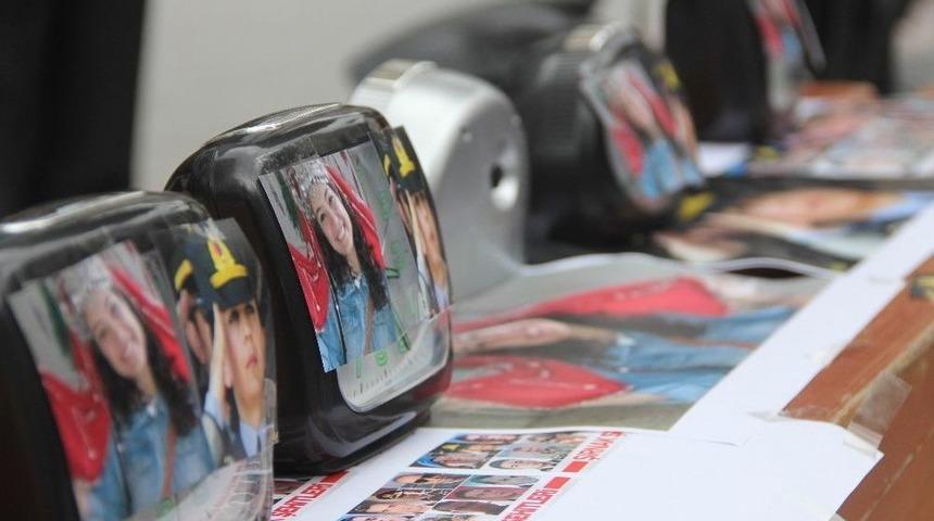 Şehitler İ&ccedil;in &Ccedil;alar Saatli &ldquo;uyanın&rdquo; Eylemi