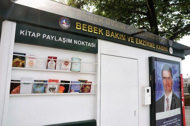 Emzirme Kabinleri Kitap Paylaşım Noktası Oldu