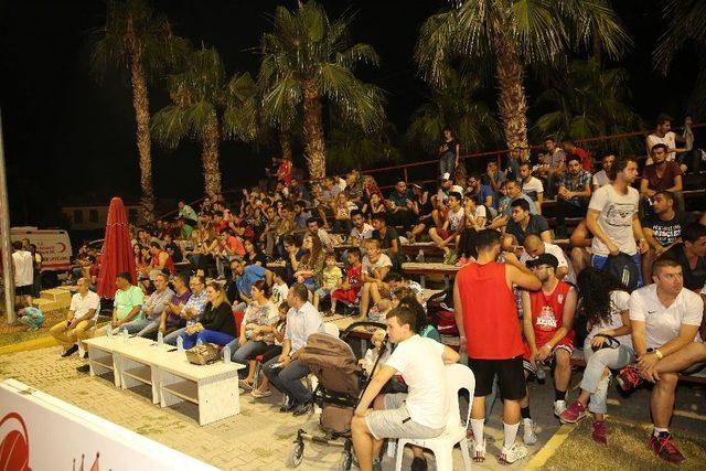 Finike’de 3x3 Sokak Basketbolu Finike Etabı Başladı