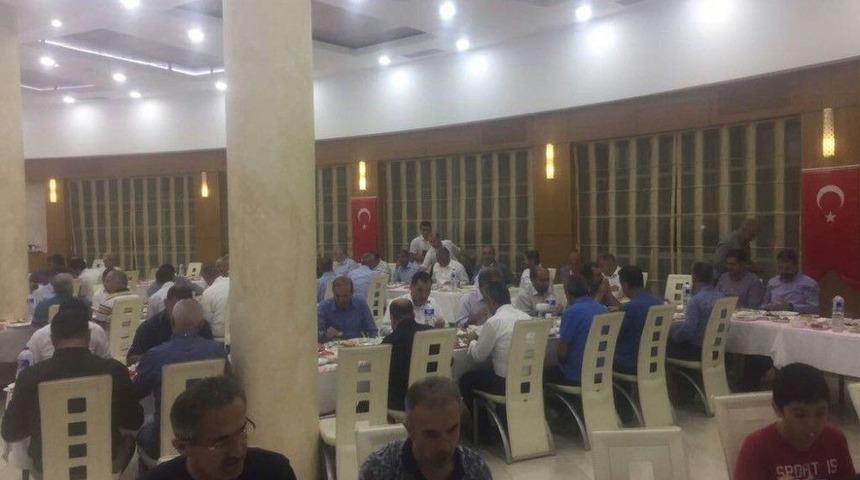 Tbmm Başkan Vekili Ahmet Aydın Stk&rsquo;larla Sahurda Bir Araya Geldi
