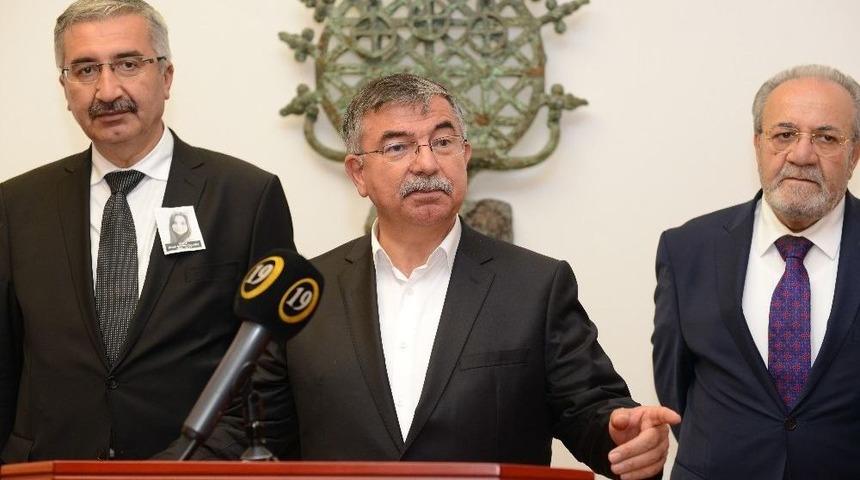 Bakan Yılmaz&rsquo;dan &Ccedil;orum Valiliğine Ziyaret