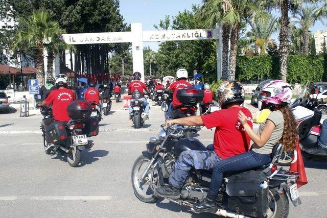 Jandarma Ve Gönüllü Motosikletlilerin Muhteşem Korteji Sona Erdi