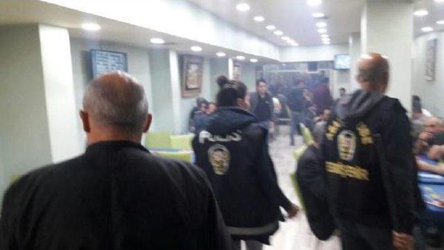 İftar Yemekli Kumara Polis Baskını