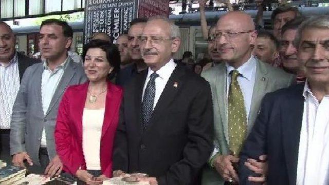 Kılıçdaroğlu, Kadıköy Kıtap Fuarını Ziyaret Etti