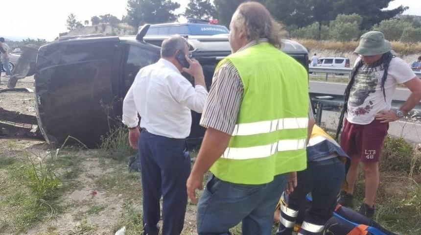 L&uuml;ks Cip Park Halindeki Araca &Ccedil;arptı: 1 Yaralı