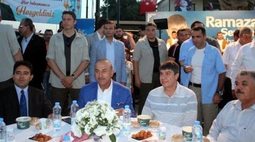 Bakan &Ccedil;avuşoğlu: Bu (Katar) Krizin &Ccedil;oz&uuml;m&uuml; I&ccedil;in Herkes Cumhurbaşkanımızı Arıyor
