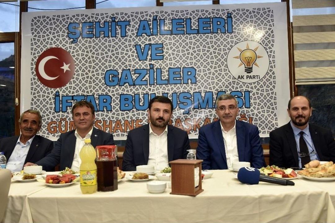Ak Parti&rsquo;den Şehit Aileleri Ve Gazilere İftar Programı