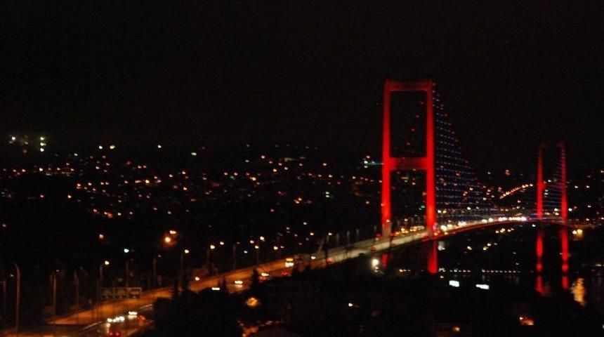 15 Temmuz Şehitler K&ouml;pr&uuml;s&uuml;&rsquo;nde Yenileme &Ccedil;alışmaları Başladı